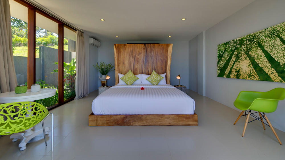 Malimbu Cliff - Downstairs guest bedroom
